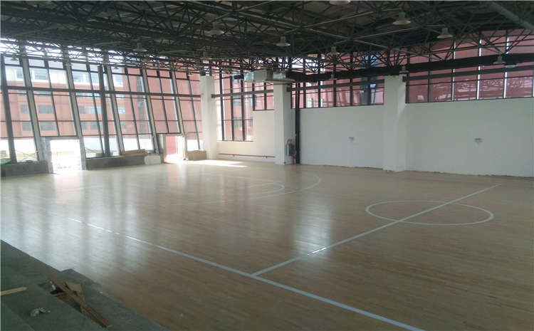 指接板運(yùn)動籃球地板價(jià)格是多少錢?