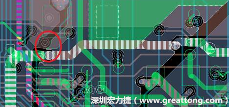 慢慢確認(rèn)CAF發(fā)生的位置后，可以配合Gerber查看PCB的結(jié)構(gòu)是否有通孔太近或是線路太近的問題。